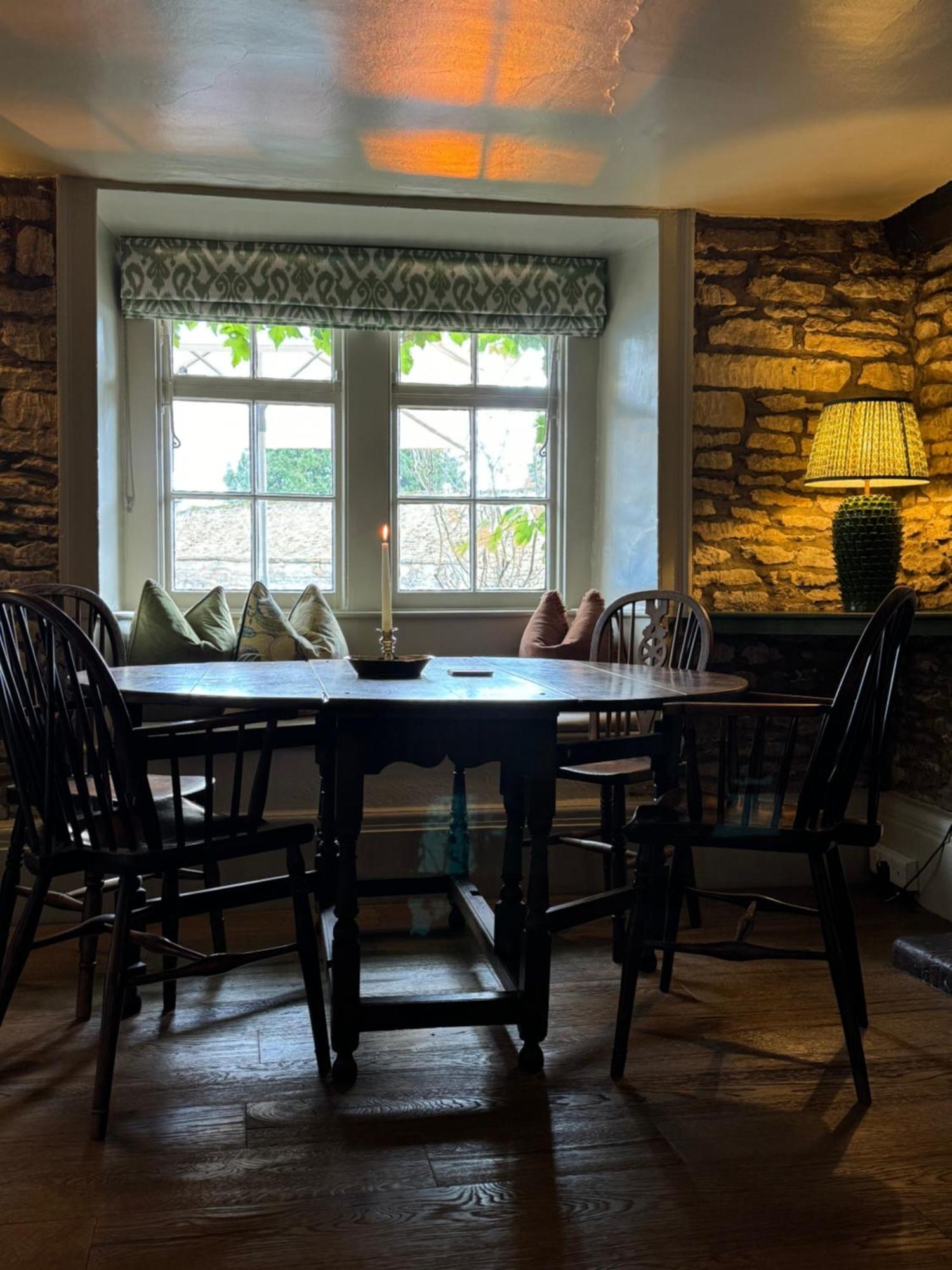 Neeld Arms Otel Grittleton Dış mekan fotoğraf
