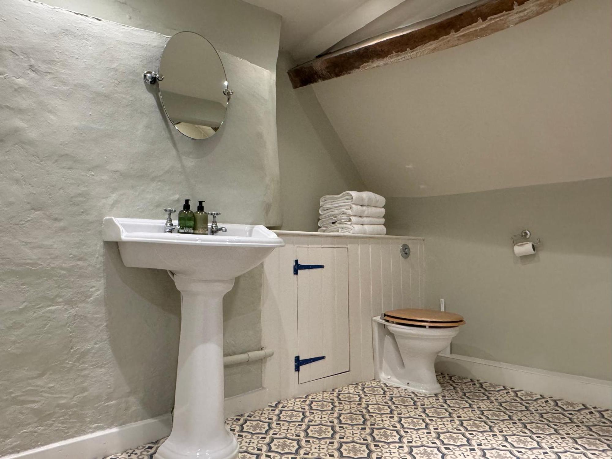 Neeld Arms Otel Grittleton Dış mekan fotoğraf